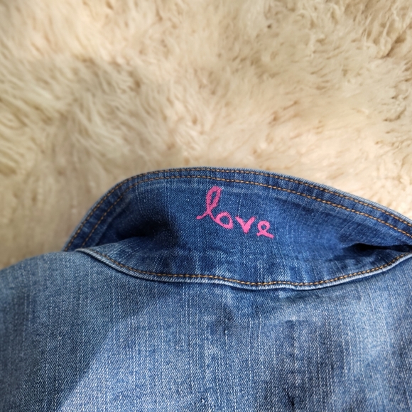 Handpainted jean jacket. - Picture 3 of 9